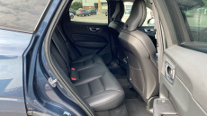 Volvo XC60 2.0 B5P Plus Dark 5dr AWD Geartronic Petrol Estate